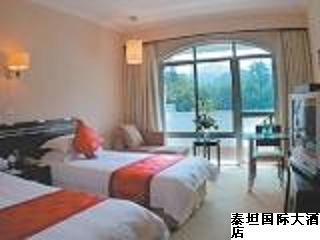 泰坦国际大酒店主图