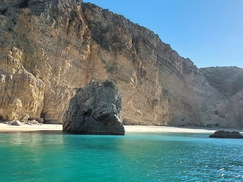 Blue Coast Tours Sesimbra-塞新布拉必去景点