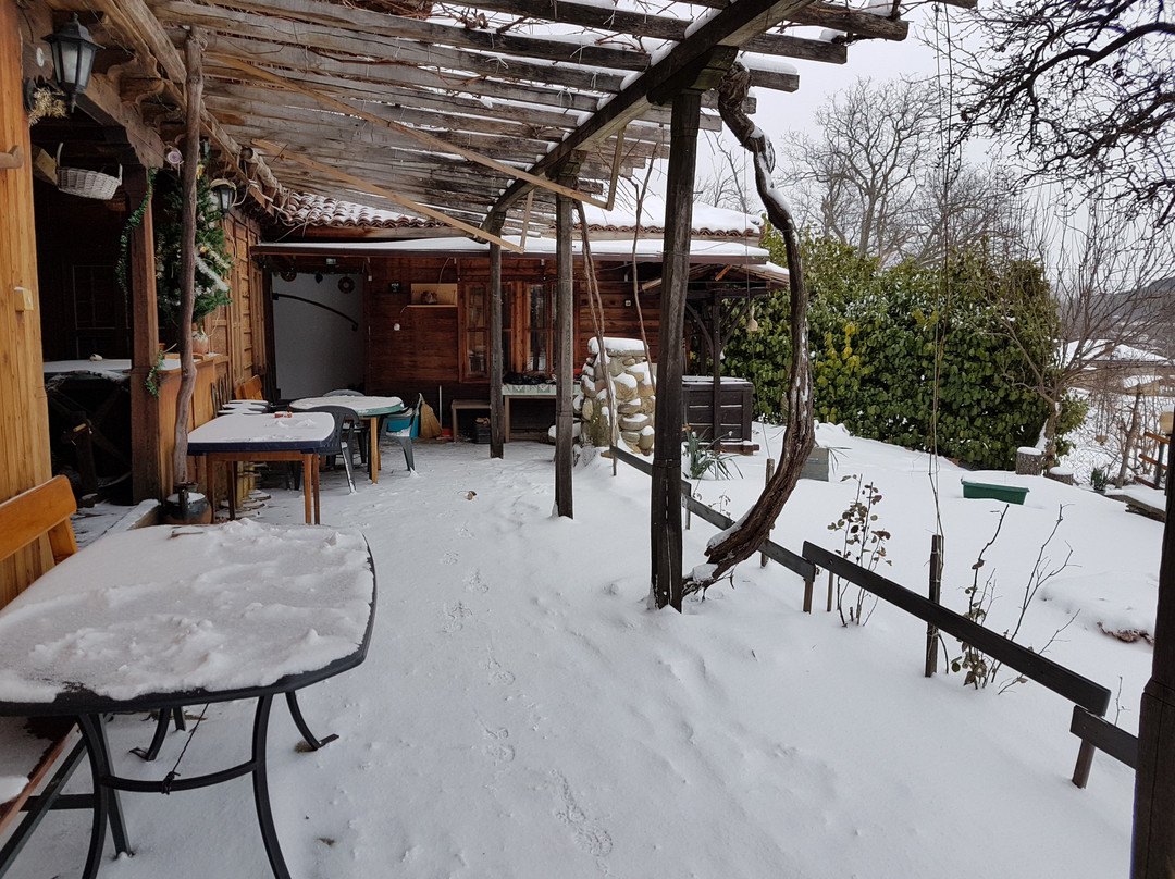 Zervona Guest House