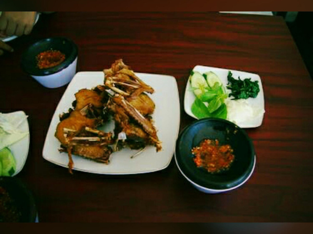 Warung Bebek Goreng H.Slamet