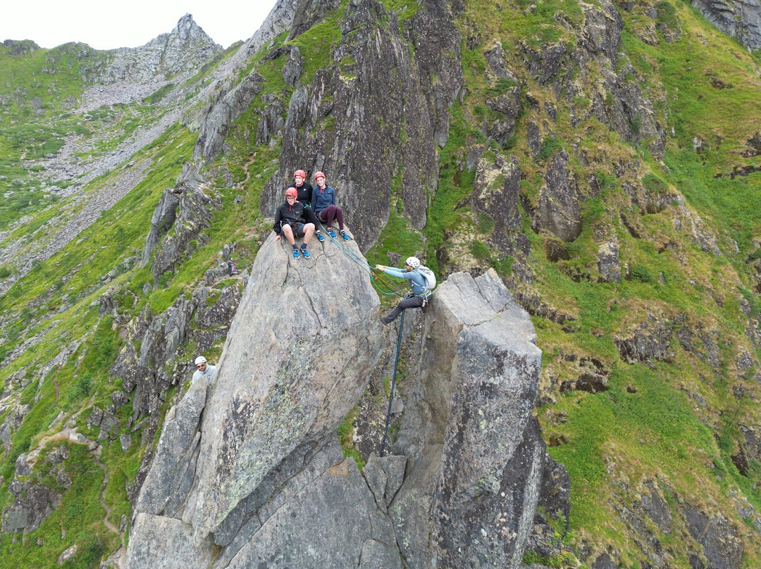 Northern Alpine Guides景点图片