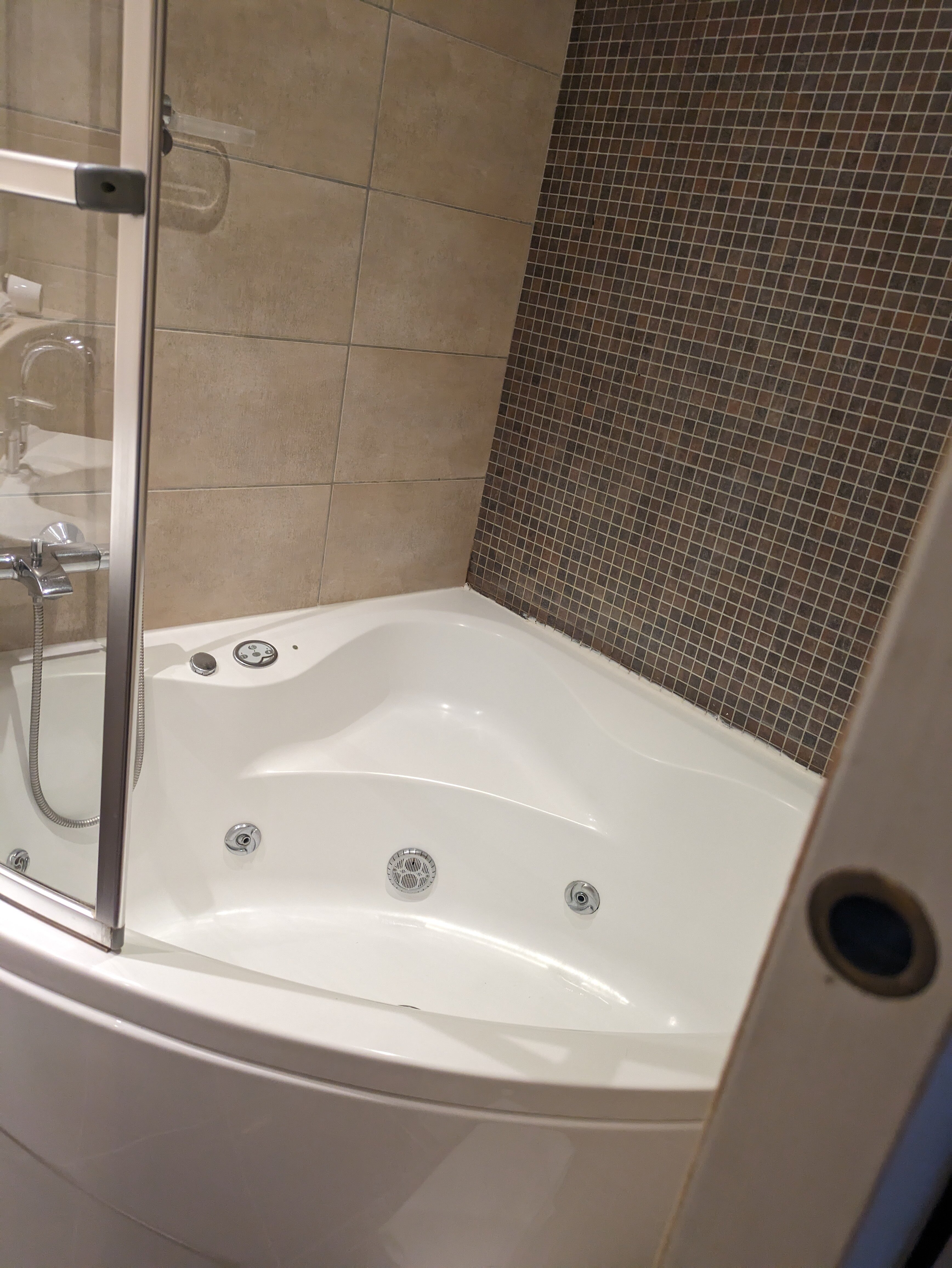 Hotel Ulysse Montpellier Centre-浴室