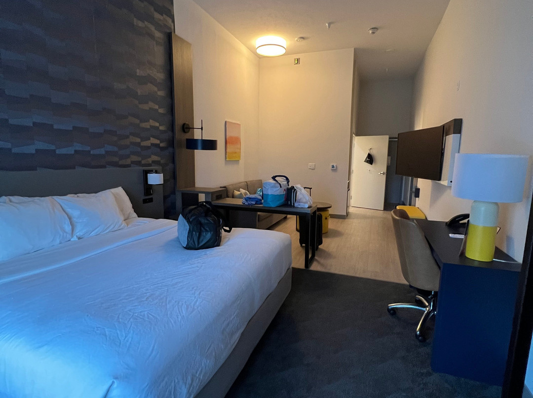 Comfort Inn & Suites主图