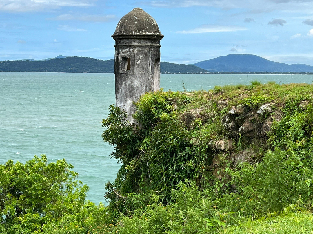 Santa Cruz de Anhatomirim Fortress-Governador Celso Ramos必去景点