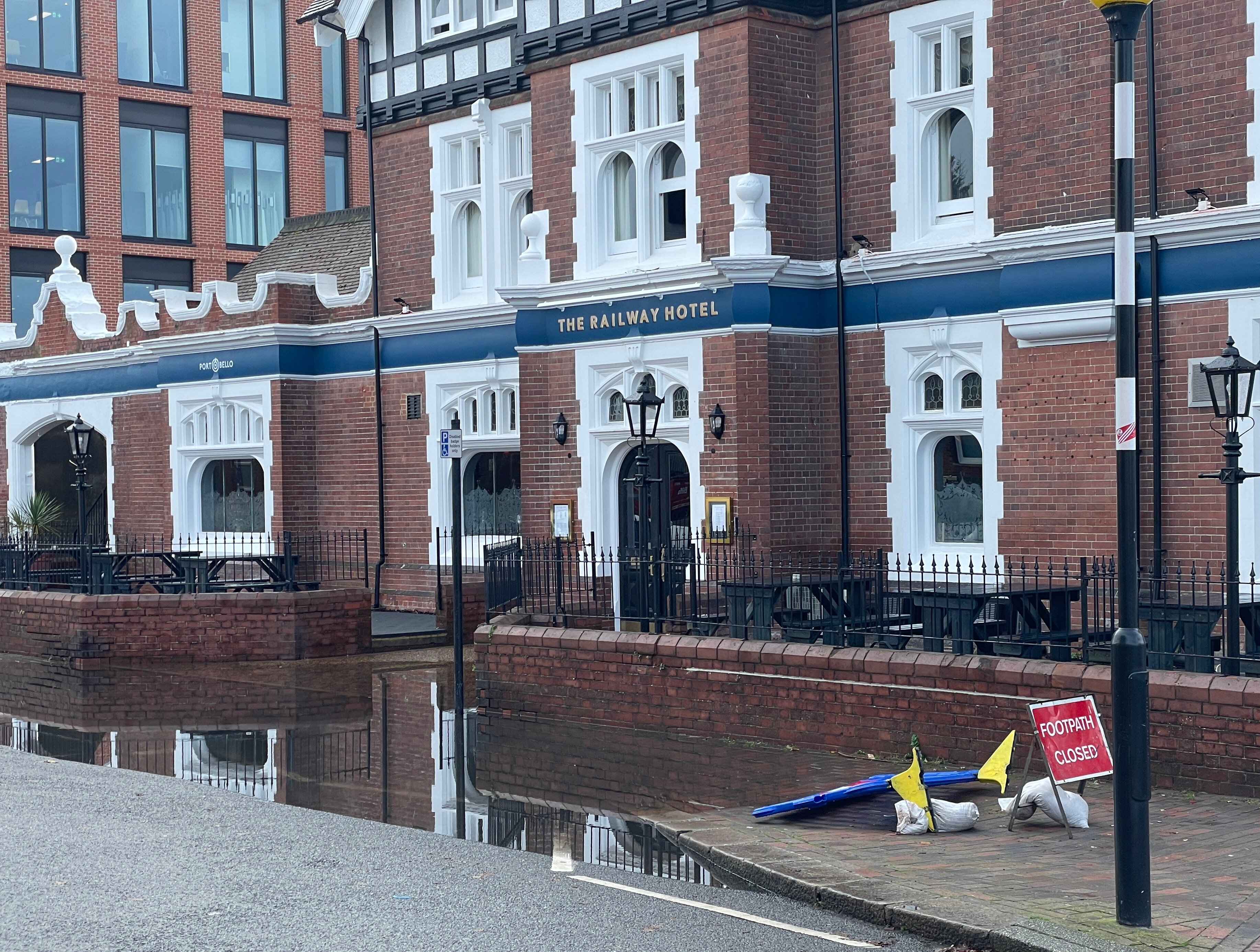 The Railway Hotel-浴室