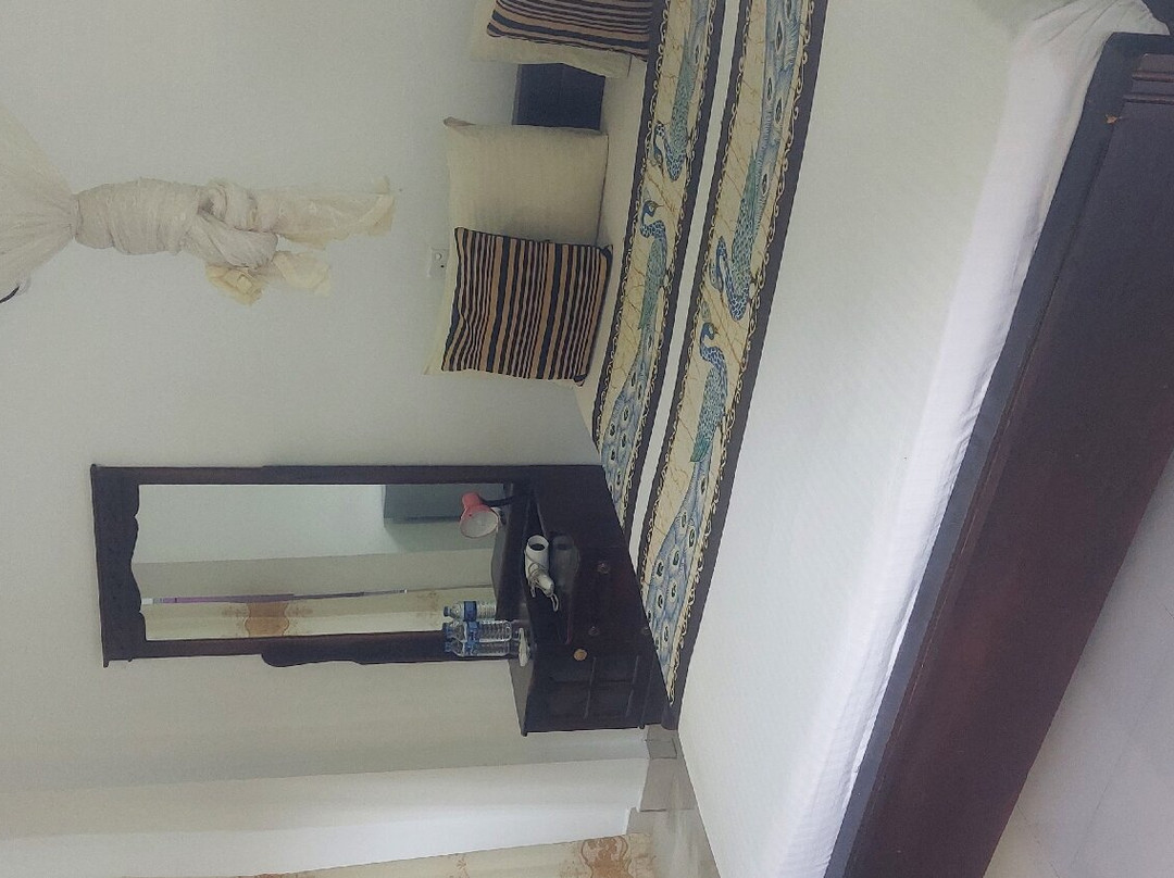 New Peacock Resort主图