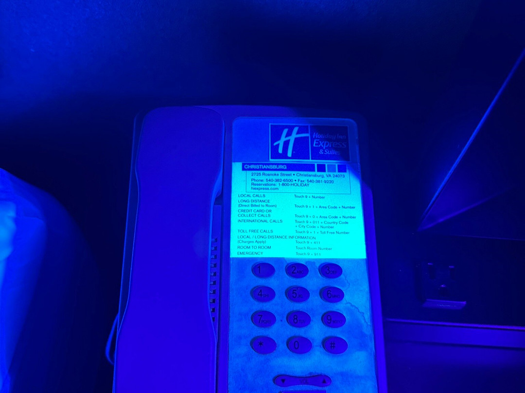 克里斯钦堡快捷假日&套房酒店主图