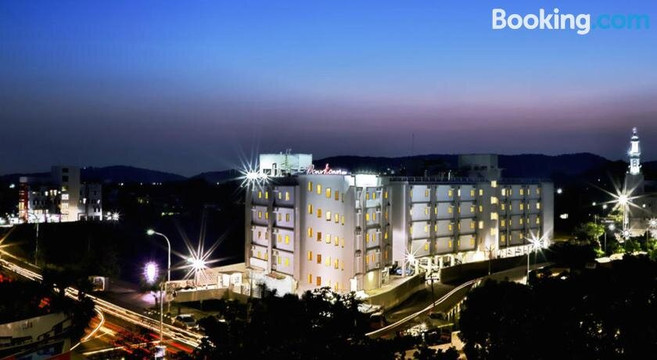 Downtown Business Hotel