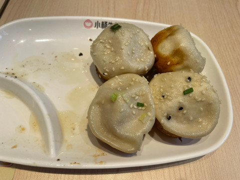 宏伊国际广场-上海市必去景点