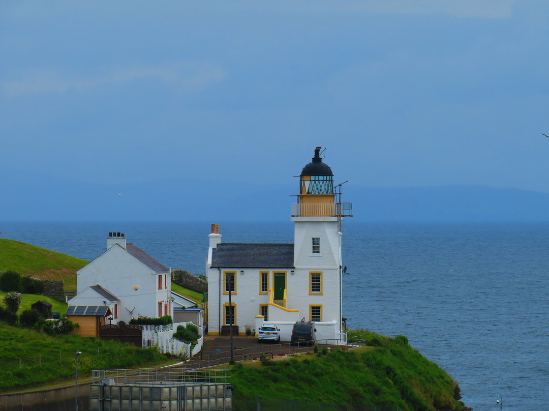 Holburn Head Lighthouse景点图片