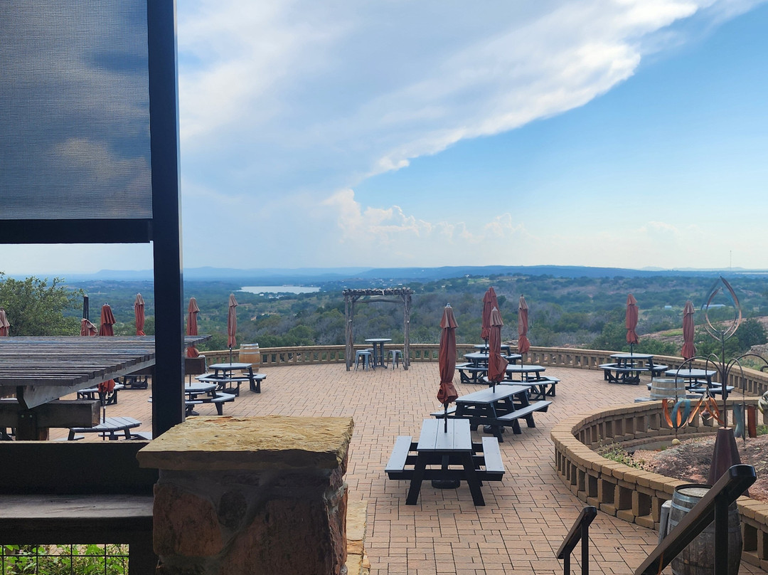 Torr Na Lochs Vineyard & Winery-Burnet必去景点