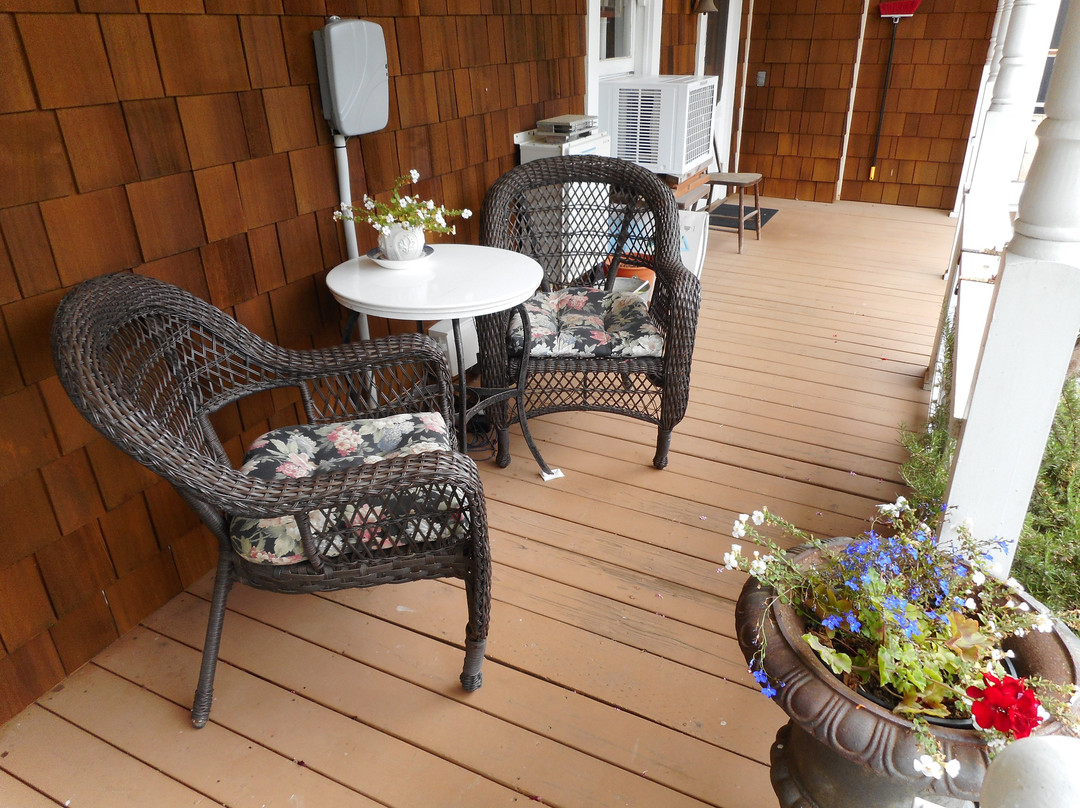 Twin Gables Inn主图