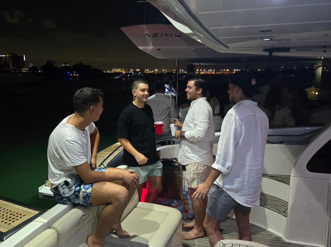 Miami Yacht Charter-迈阿密海滩必去景点