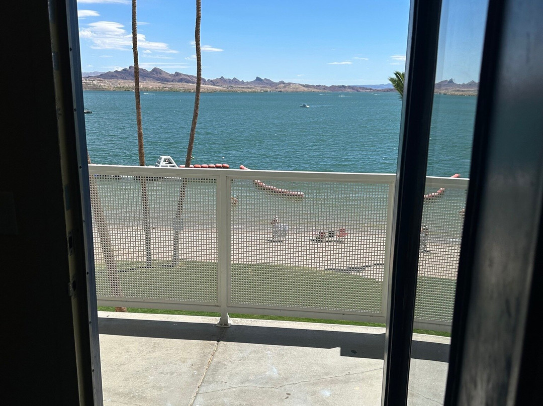 航海海滨度假酒店主图