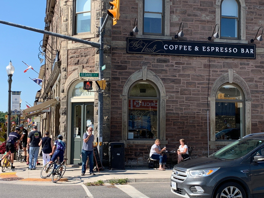 Fergus餐馆和美食-The Vault Coffee & Espresso Bar