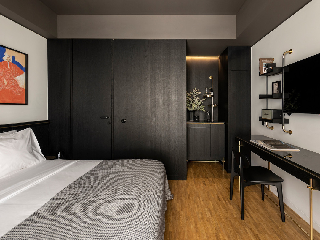 The Modernist Athens主图