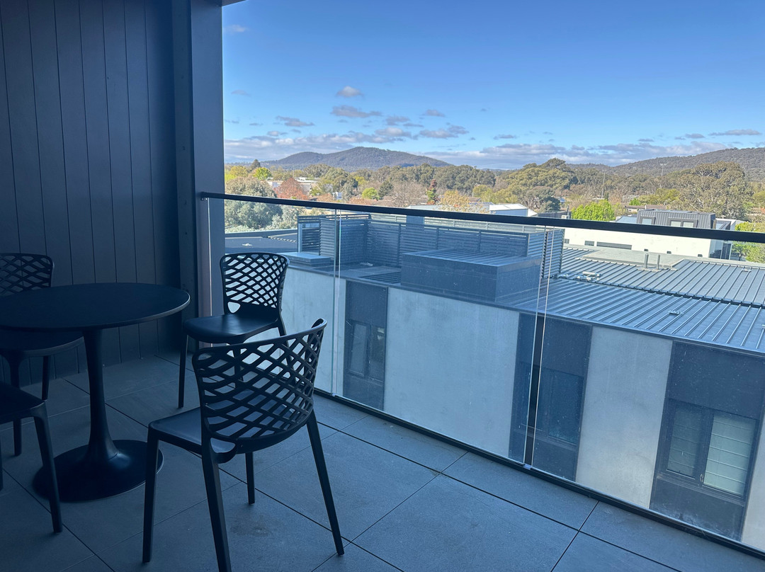 Deco Hotel Canberra主图