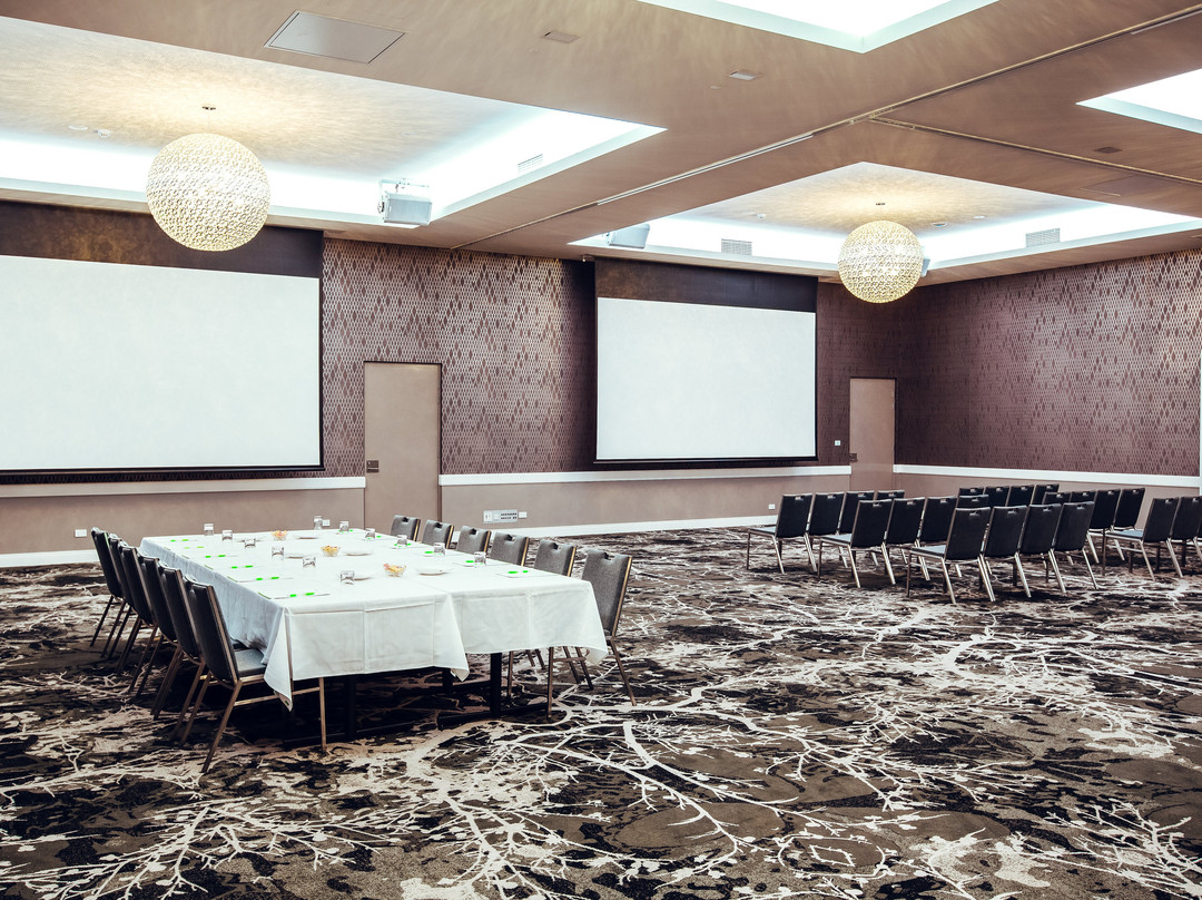 Holiday Inn Warwick Farm By IHG主图