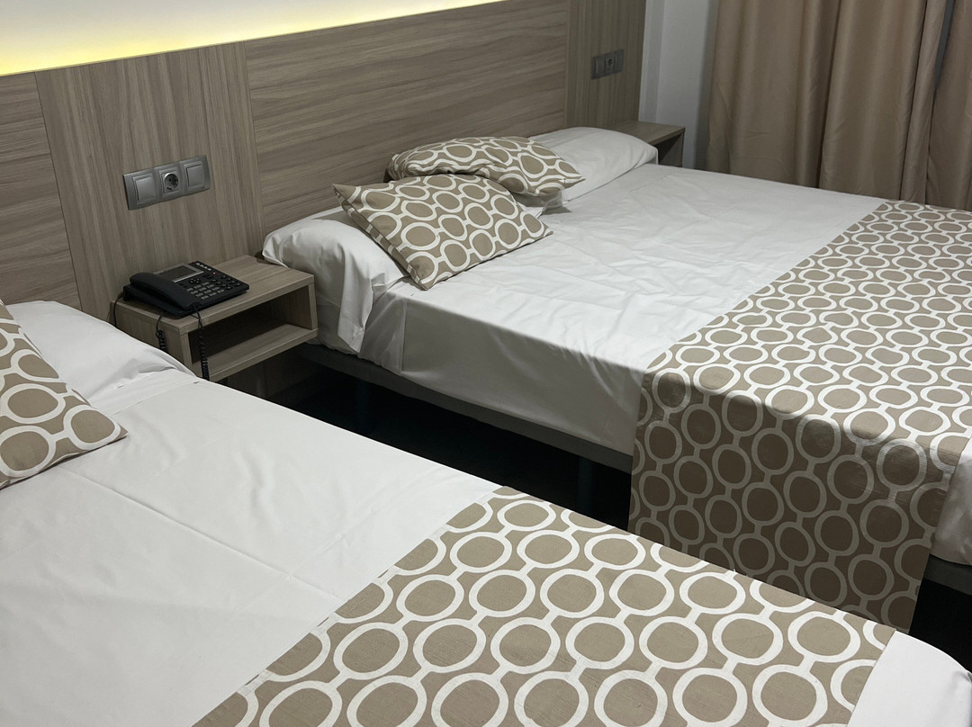 Olympia Hotel Ronda II主图