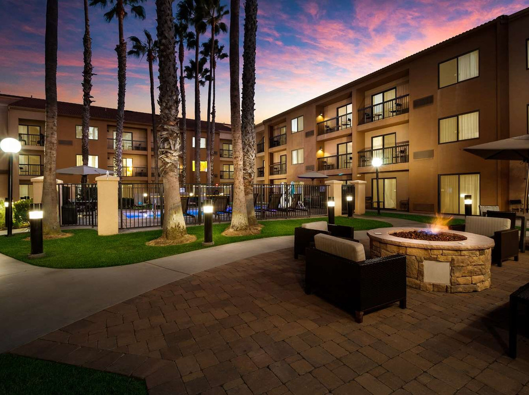 芳泉谷酒店住宿-Sonesta Select Huntington Beach Fountain Valley