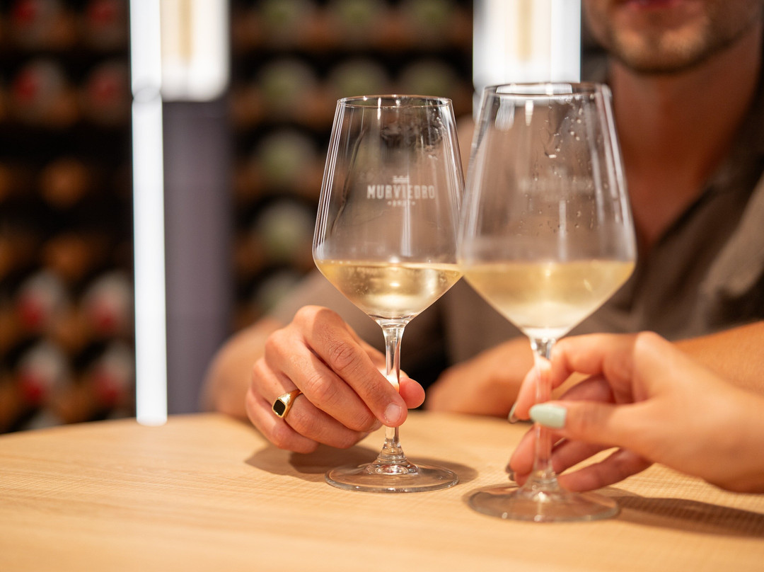 Combina con Vino景点图片