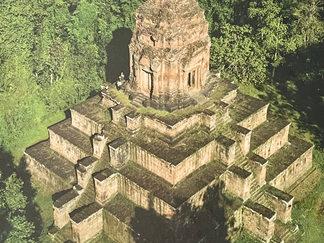 巴色占空寺景点图片