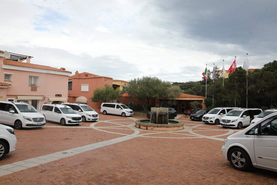 Piazzetta Degli Ulivi Porto Cervo-切尔沃港必去景点