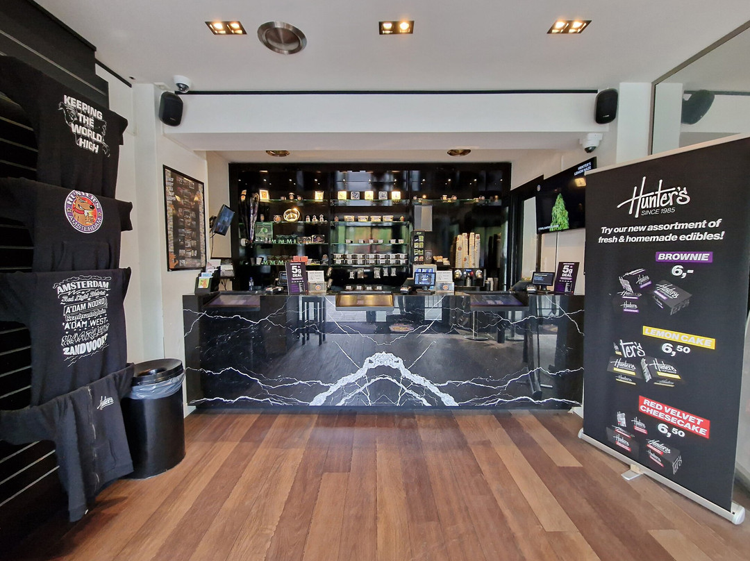 Hunter's Coffeeshop景点图片