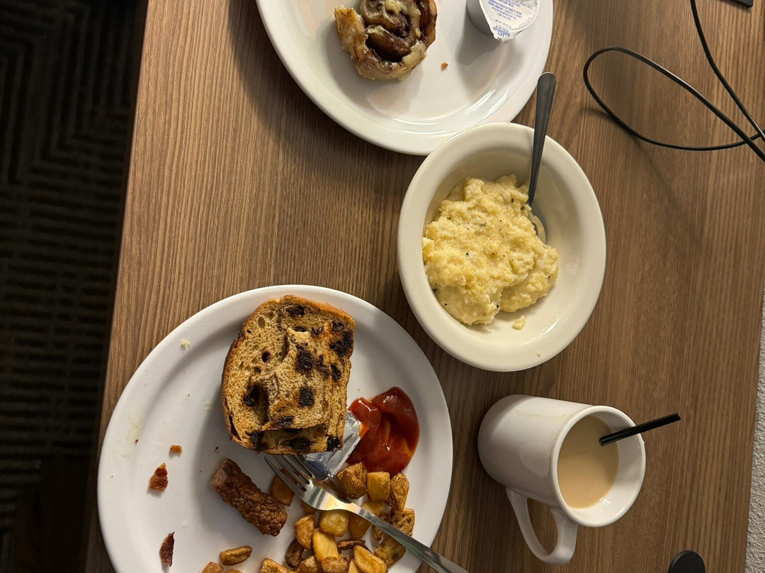 Holiday Inn Macon North By IHG主图