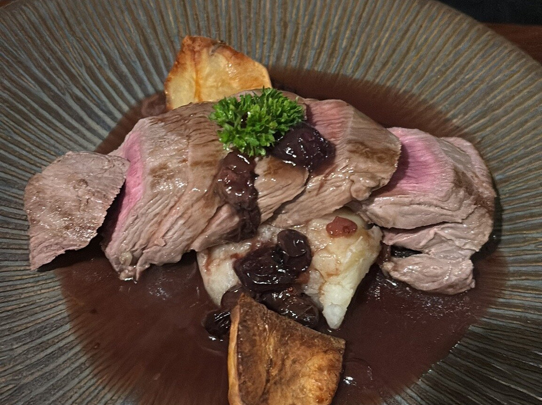 March Bank Hotel主图