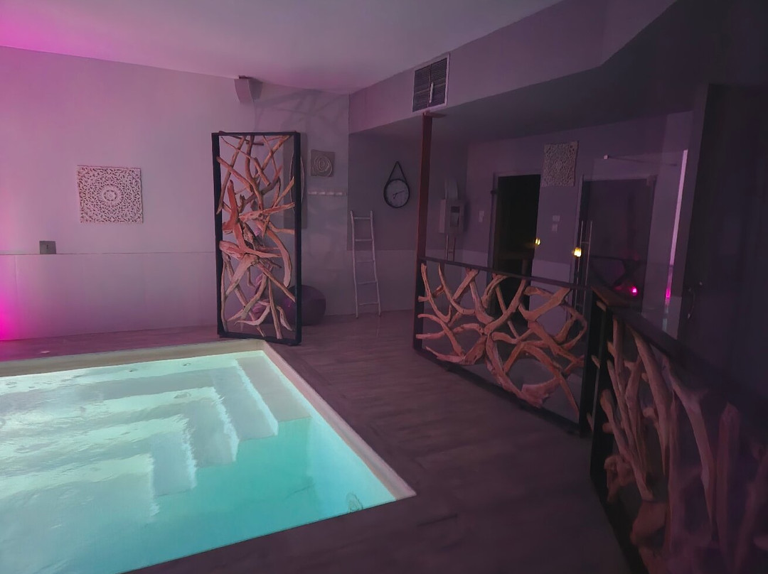 巴恩斯大酒店主图