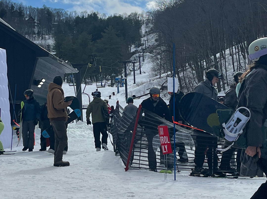 Hatley Pointe Ski Resort景点图片