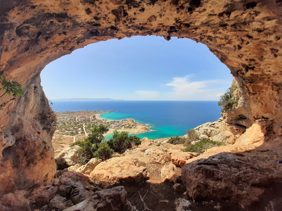 Cave Lera-Stavros必去景点