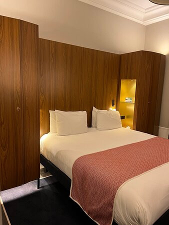 巴黎巴士底假日酒店主图