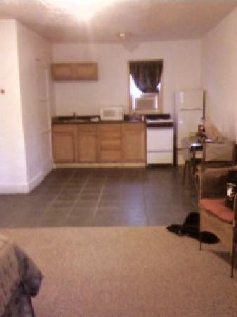 查尔斯温泉酒店主图