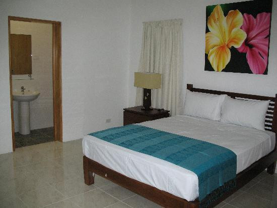 Nanette's Accommodation Pacific Harbour主图