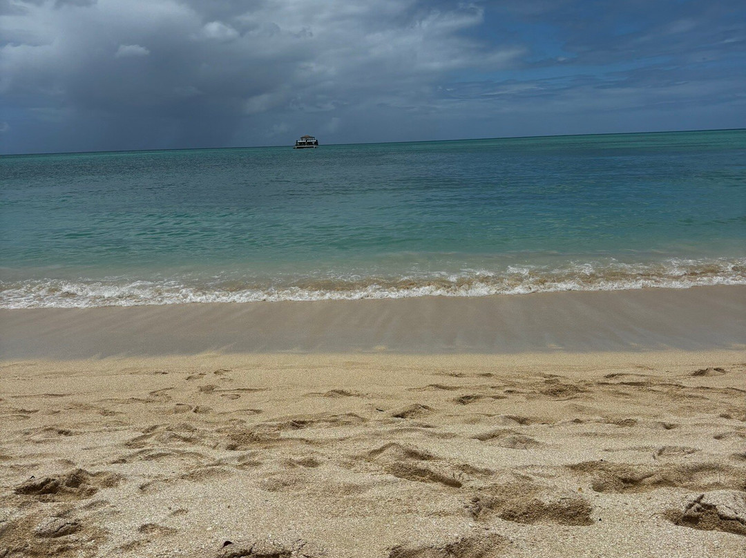 Valley Church Beach-Jolly Harbour必去景点