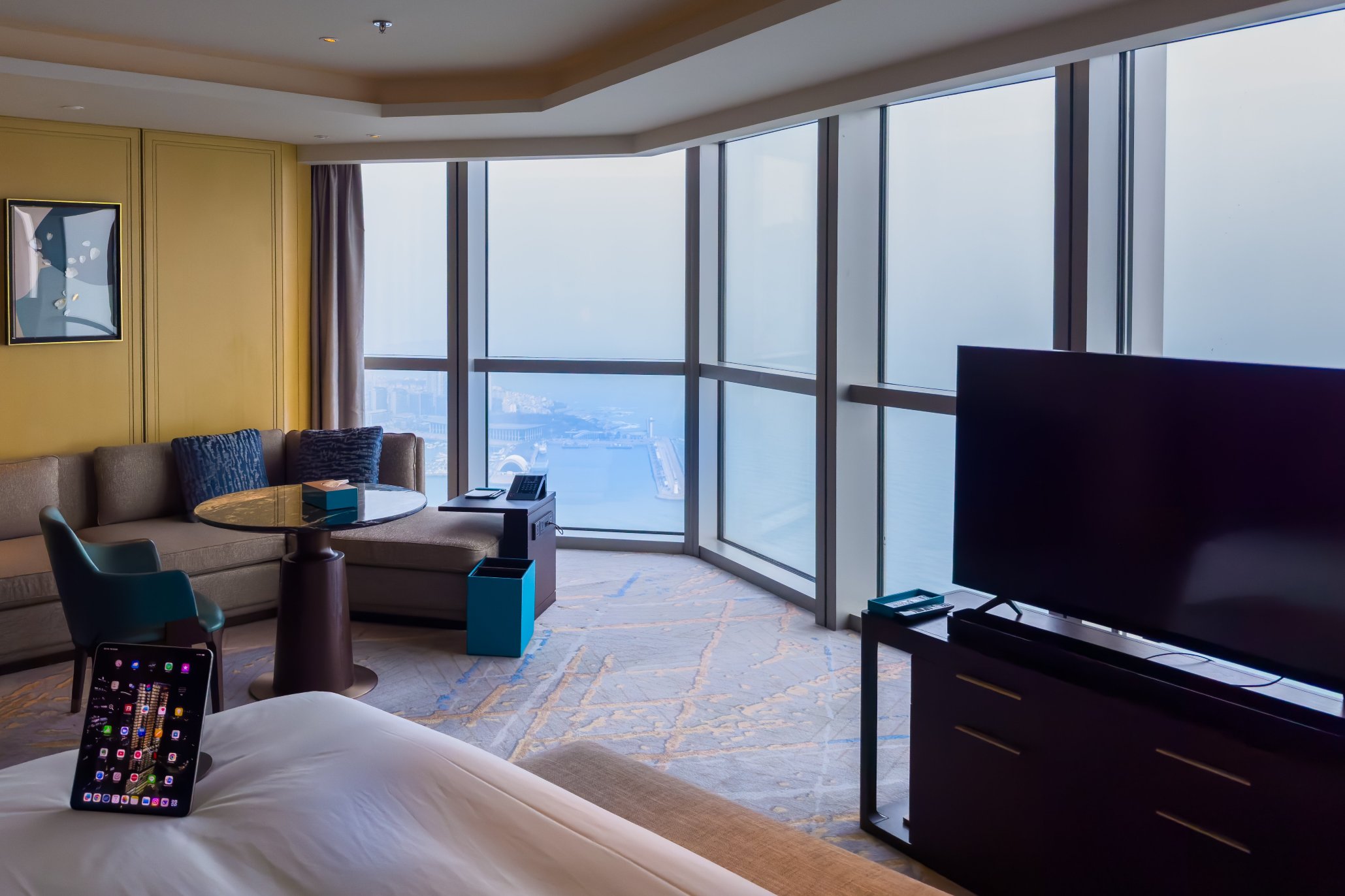 青岛瑞吉酒店-客卧