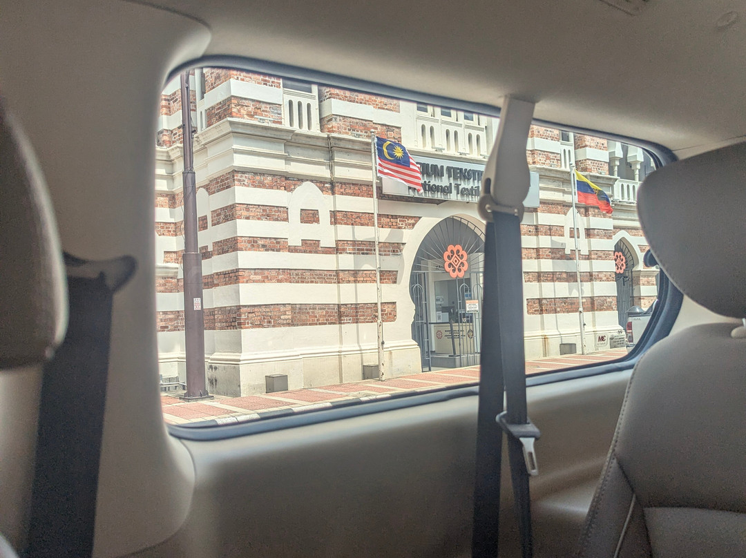 吉隆坡机场快铁-吉隆坡必去景点