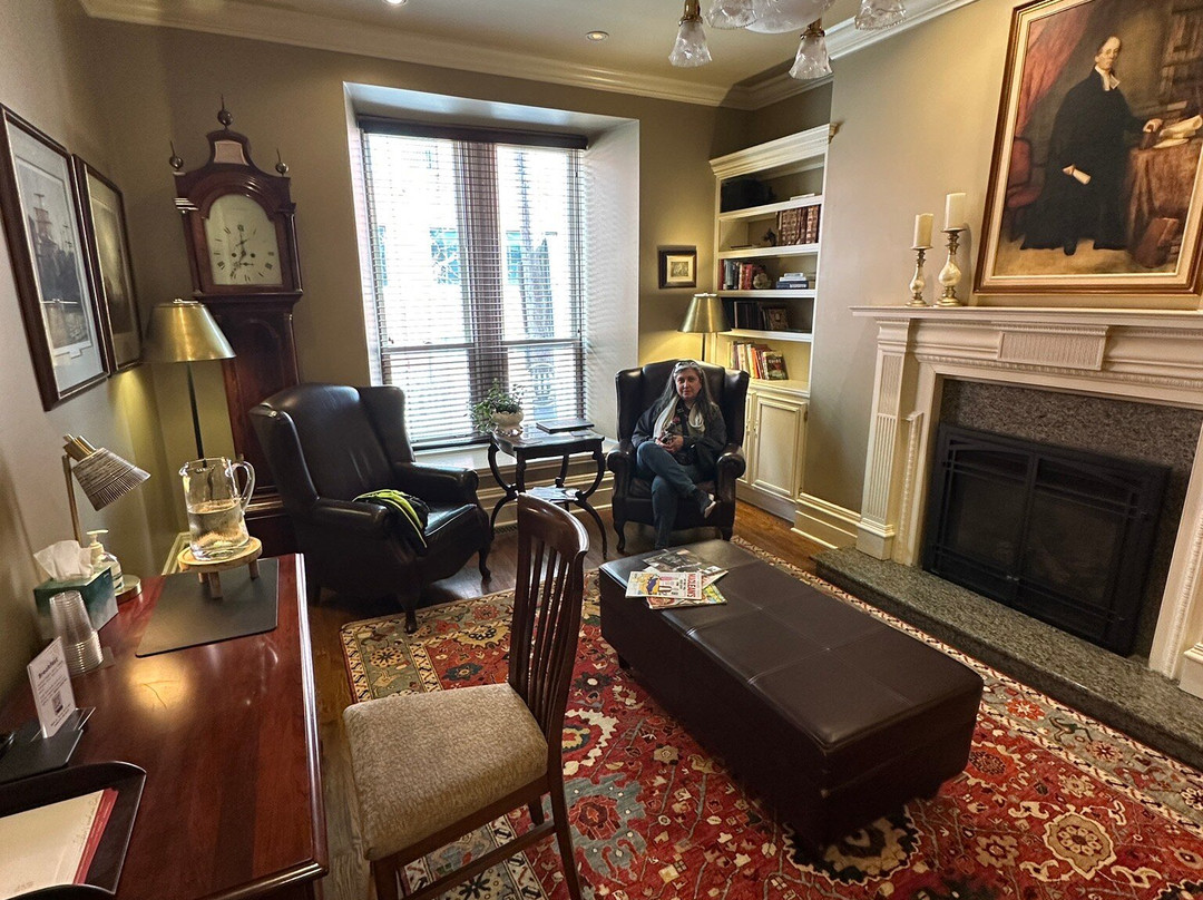 哈里伯顿酒店主图