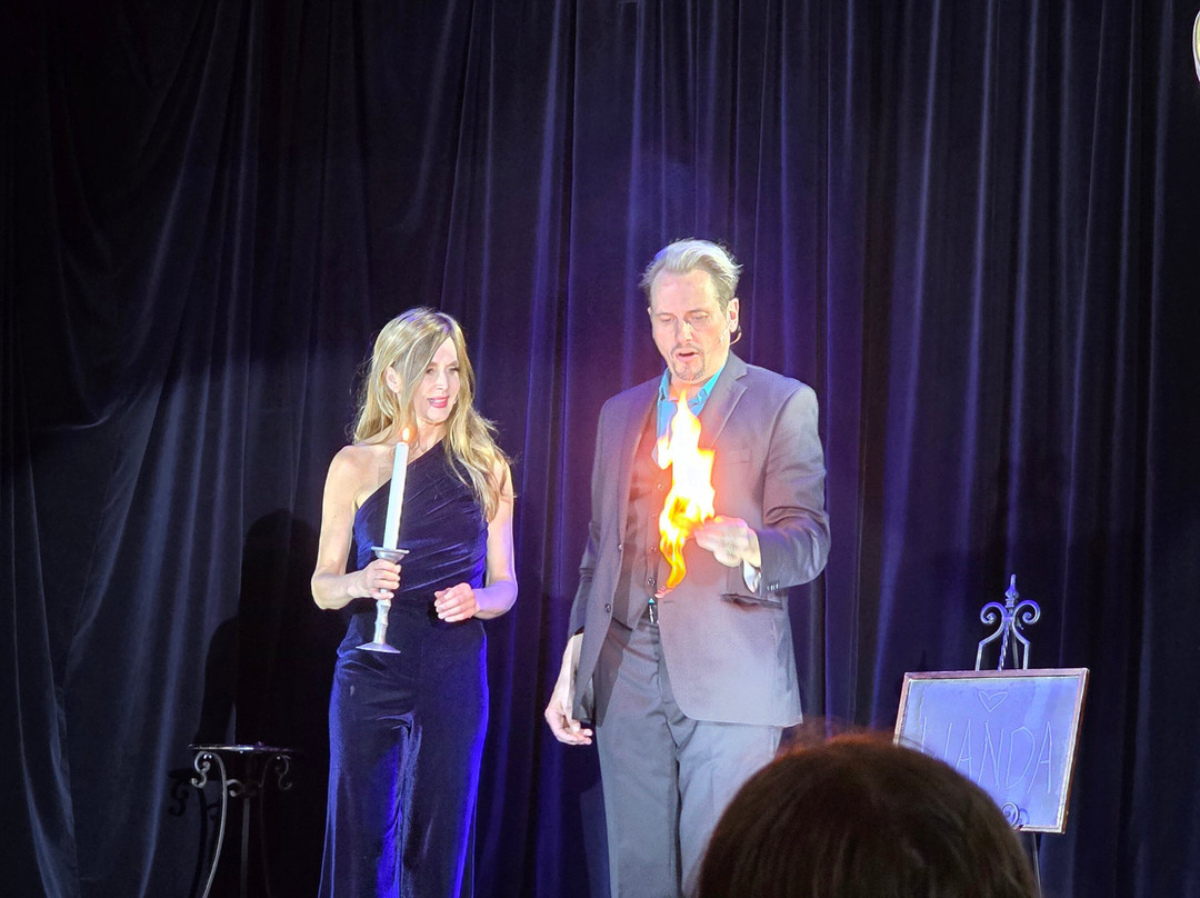 Intrigue Theater-尤里卡斯普林斯必去景点