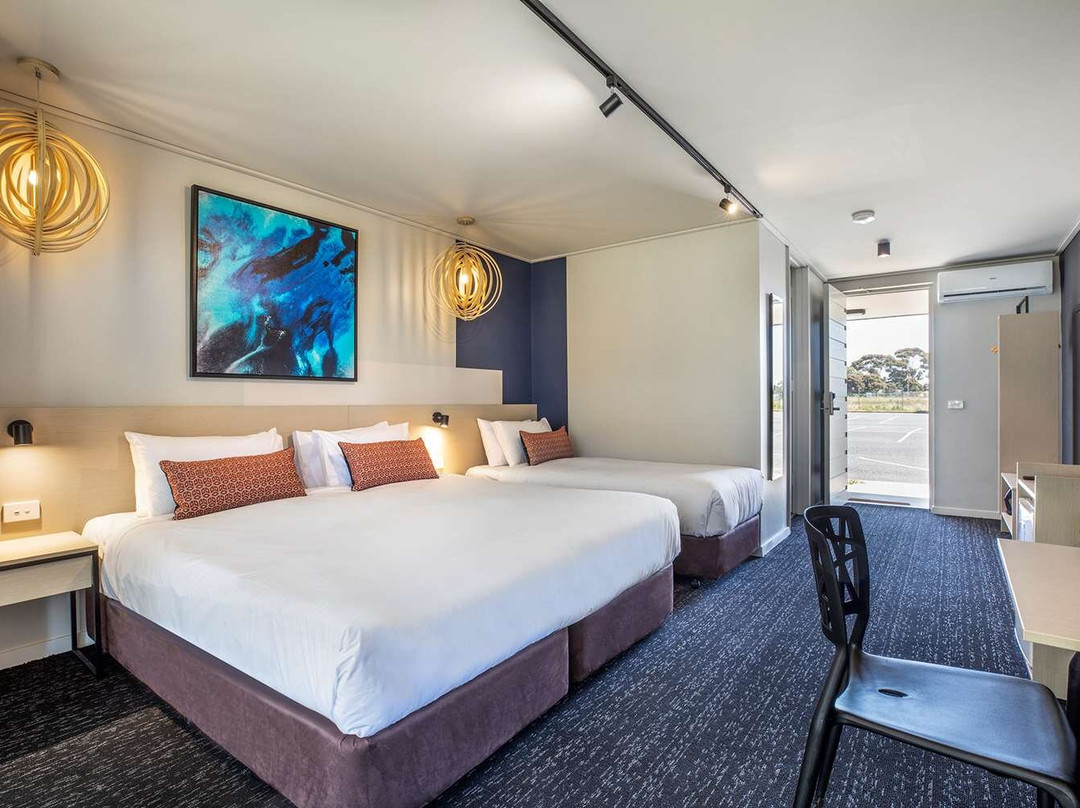 Lara酒店住宿-Nightcap at Gateway Hotel