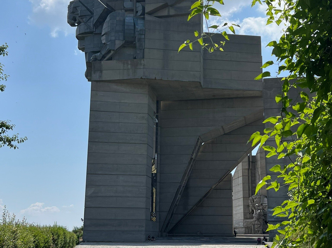 Monument "1300 Years of Bulgaria"-舒门必去景点