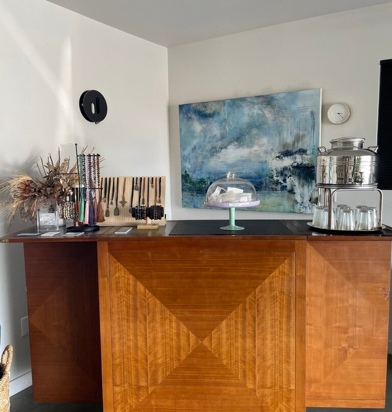 Twelve Senses Retreat主图