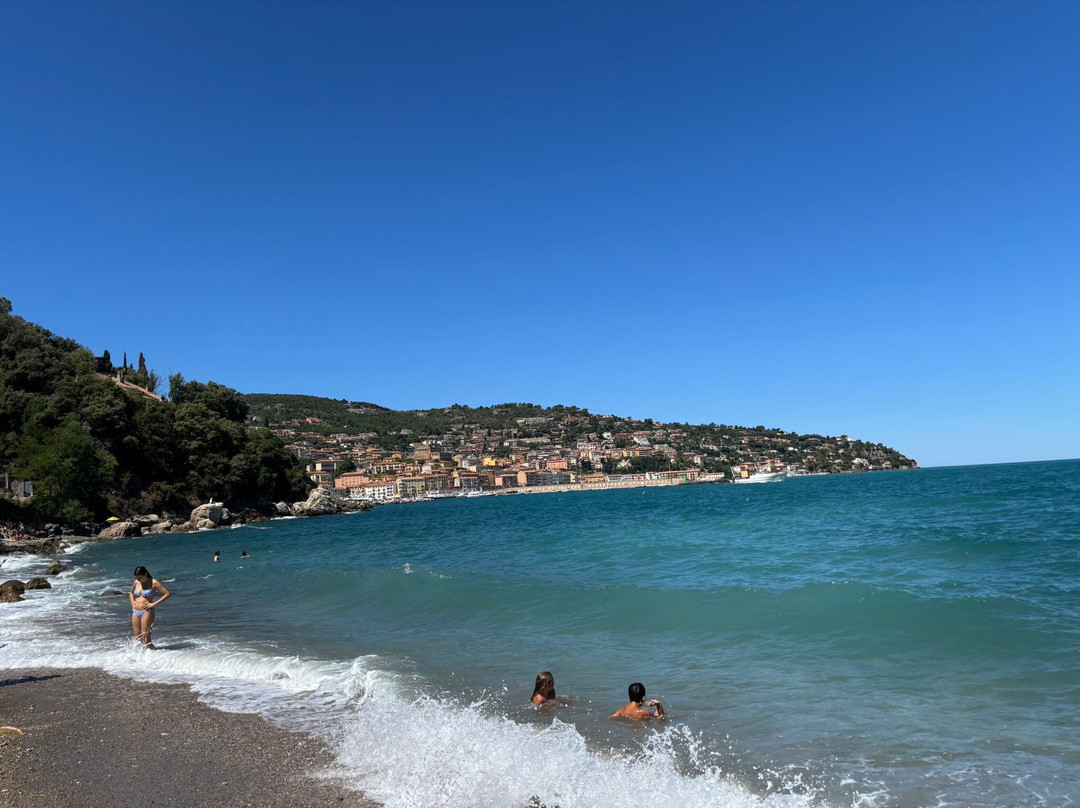 Spiaggia Libera La Cantoniera