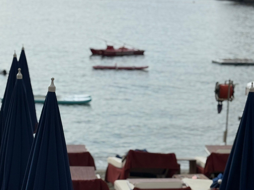 八啪拉吉酒店主图