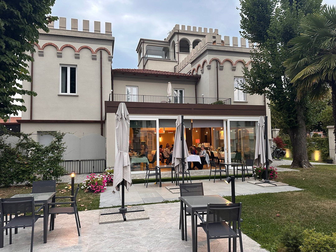 Villa Bernasconi主图