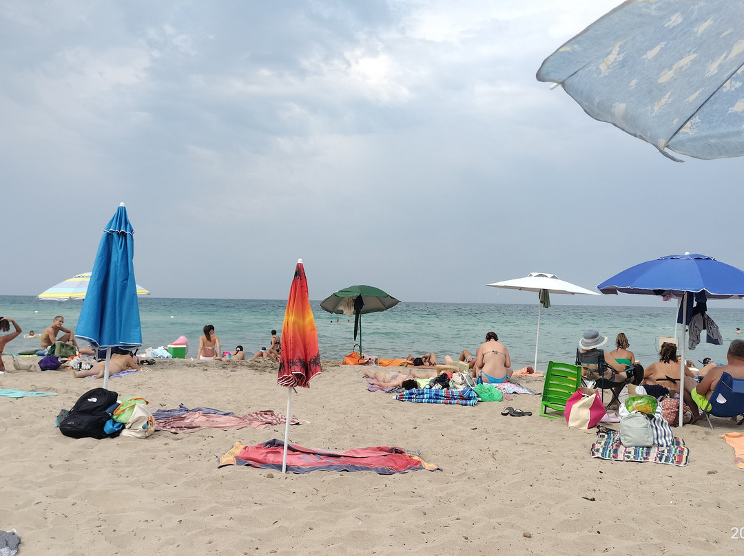 Spiaggia Pilone-奥斯图尼必去景点