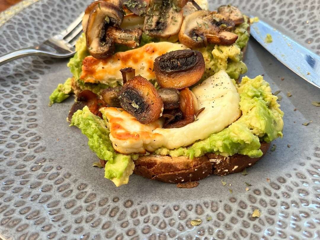 Beechwood B and B主图