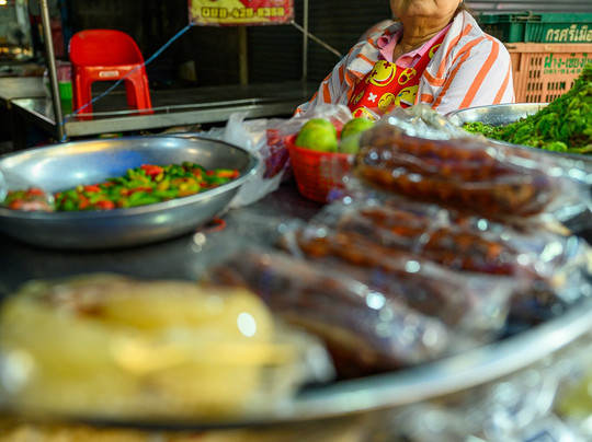 ไข่หวานบ้านซูชิ ตลาดร่มหุบ แม่กลอง